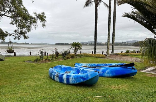 Tauranga South Maison | Discover our newly renovated bay-view studio!