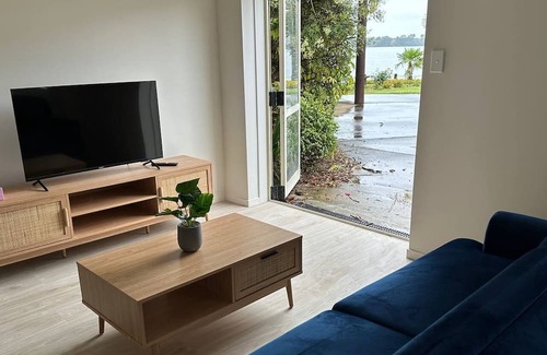 Tauranga South Maison | Discover our newly renovated bay-view studio!