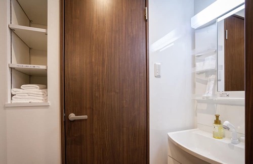 Itarashiki Maison | Double bedroom Capacity 12 people nonsmoking / Shimajiri-gun Okinawa