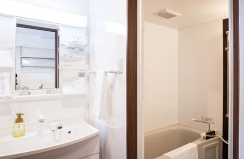 Itarashiki Maison | Double bedroom Capacity 12 people nonsmoking / Shimajiri-gun Okinawa