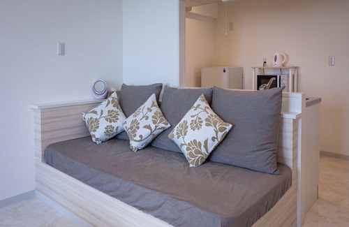 Itarashiki Maison | Sunrise Suite Capacity 15 people nonsmoking / Shimajiri-gun Okinawa