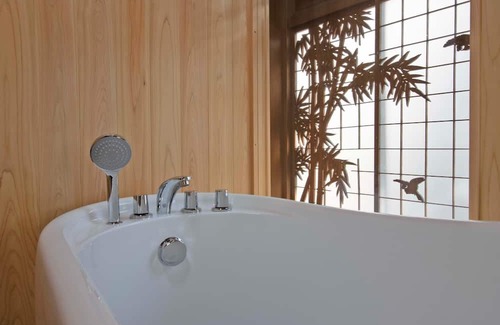 Imizu Maison | GLOCE Imizu Zenraku Private sauna experience in a 150yearold traditional house - Zen /Imizu Toyama