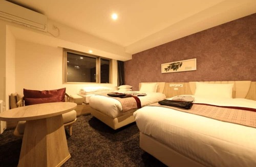 Kashiwa Maison | Superior Twin Nonsmoking vs|StandardRoom on / Kashiwa Chiba
