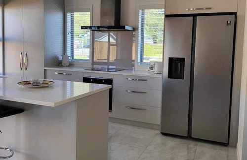 Whakatane Maison | On Simpkins