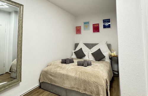 Ricklingen Appartement | Traumhaftes City Apartment Kinoleinwand Wifi