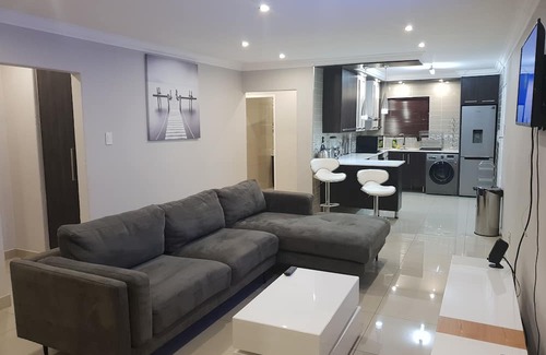 Flora Park Appartement | Semeni Asante Apartment