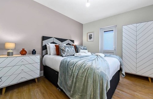 Seven Sisters Appartement | Serene Escape: Stylish and Cozy 2BR Flat