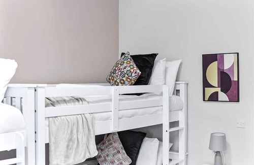 Seven Sisters Appartement | Serene Escape: Stylish and Cozy 2BR Flat