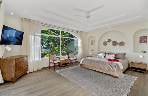 Mokuleia Maison | Kukui Hale - Short Walk to Beach, AC