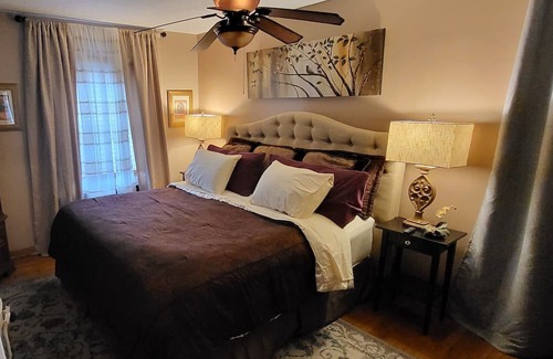 Ambridge Maison | Hidden Gem Estates. Beautiful, spacious, quiet home. Pet & Family friendly.