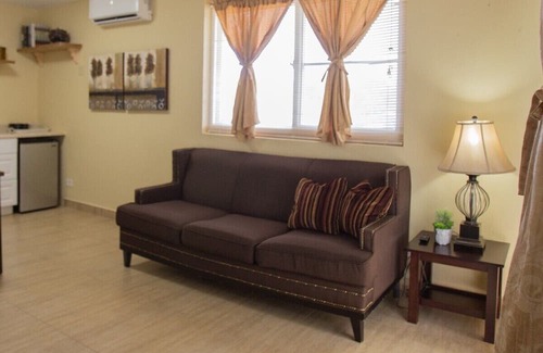 Tamuning Appartement | Oceanview 2BR/1BA - Unit 209 Ocean Villa