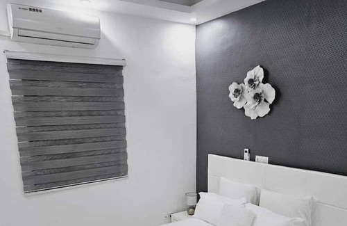 Abidjan Appartement | Appartement 3pièces Lumineux et Confortable Dans un Quartier Sécurisé!