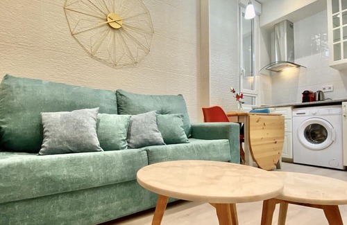 Centro Appartement | Charming Puerta del Sol Center - 6 bedrooms, 4 bathrooms