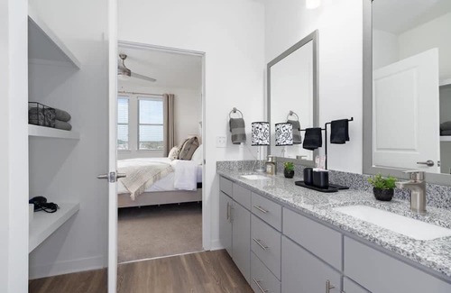 Pelham Appartement | Near Oak Mt Amphitheatre and Pelham Civic Complex