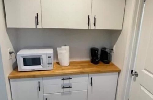 Clawson Maison | Charming Studio Apartment with patio in back of house