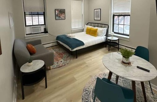 Prudential - St. Botolph Appartement | Quaint studio apartment! Back Bay Area