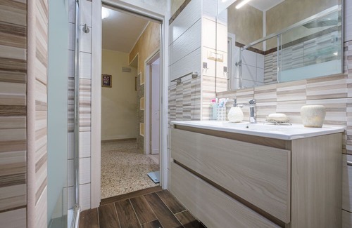 Mili San Pietro Appartement | Apartment 'Aurora Inn' with Balcony, Wi-Fi and Air Conditioning