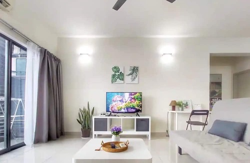 Puchong Appartement | Luxury Apt O Near Sunway w/AtariGames @SetiaWalkn