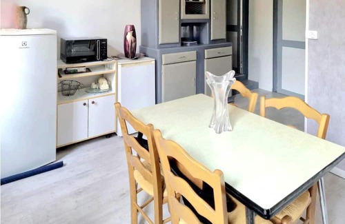 Salbris Maison | Spend a wonderful time in this charming vacation home in a good location for many activities.