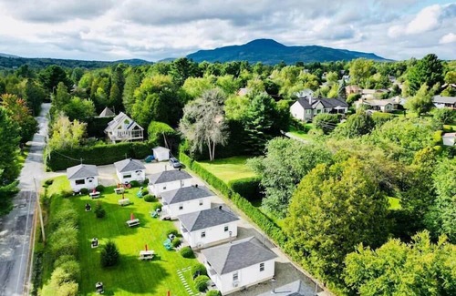 Magog Maison | The Oasis - Access to the lake