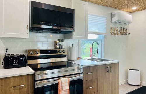 Magog Maison | The Oasis - Access to the lake