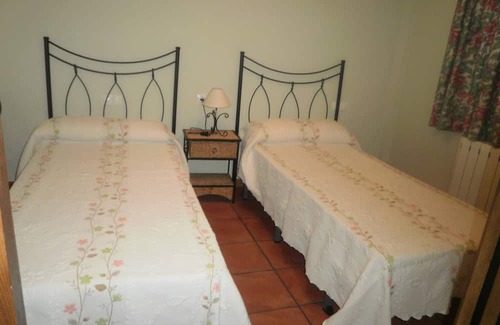 Chulilla Appartement | La Potería apartment in Las Cuevas Cottage House