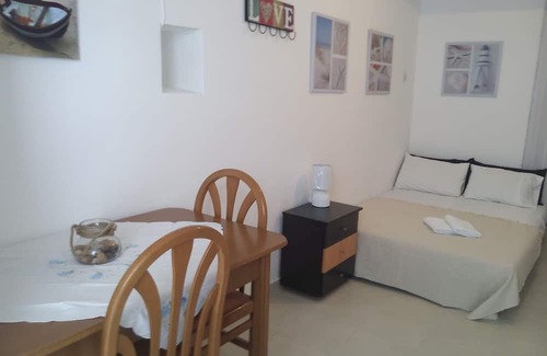 Poros Appartement | Charming and brand new central Studio on Poros