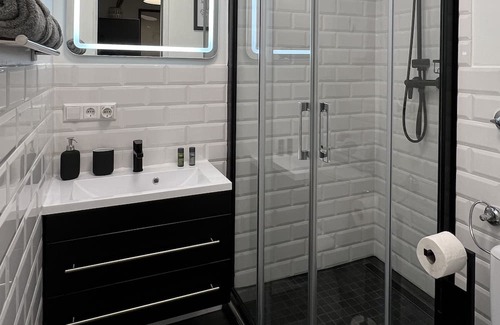 Suedstadt Appartement | Charmantes Studio Maschsee und Messe Nähe