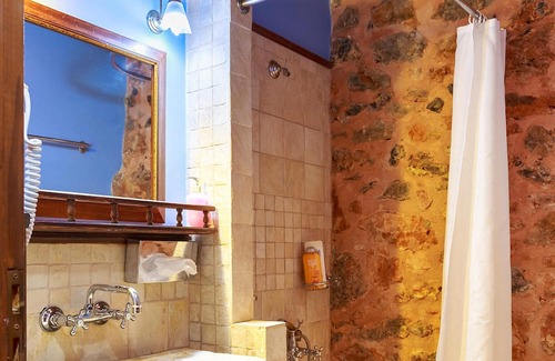 Anatoli Maison | Homerez - House 12 km away from the beach for 10 ppl. with jacuzzi at Anatoli
