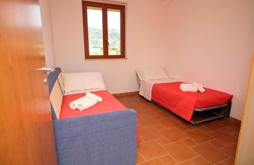 Torrenova Appartement | Apartment "Costa Tirrena 0" with Sea View & Shared Pool