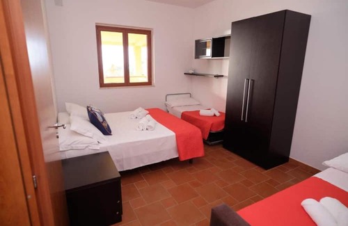 Torrenova Appartement | Apartment "Costa Tirrena 0" with Sea View & Shared Pool