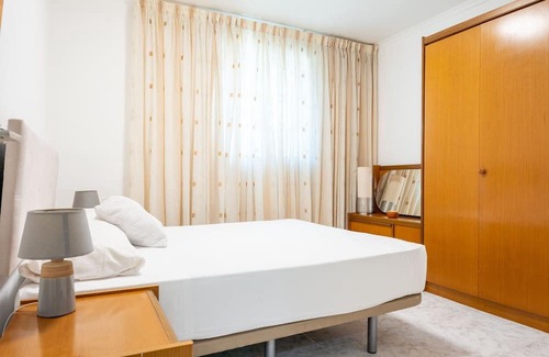 Cornella de Llobregat Appartement | GuestReady - Vintage Elegance in Catalonia