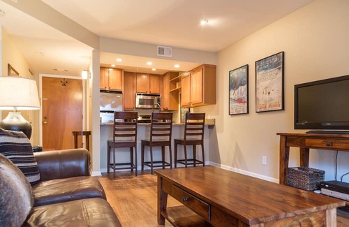 Glenwood Grove - North Iris Copropriété | All-Inclusive luxury condo close to downtown Boulder Colorado