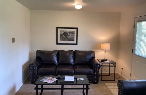 Boulder Appartement | Furnished All Inclusive 1 Bedroom Condo Two Blocks East of CU