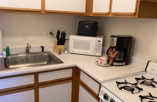 Boulder Appartement | Furnished All Inclusive 1 Bedroom Condo Two Blocks East of CU
