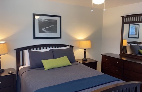 Boulder Appartement | Furnished All Inclusive 1 Bedroom Condo Two Blocks East of CU