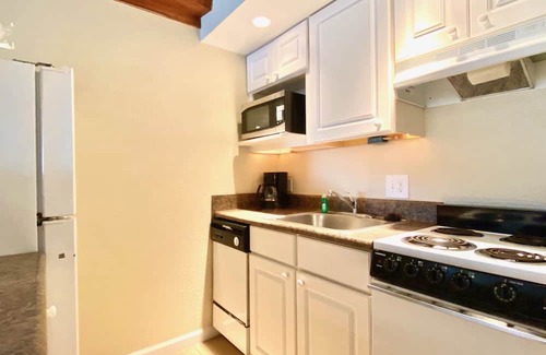 Panama City Beach Maison | Casa Blanca Resort Gulf Front Studio Loft Sleeps 5