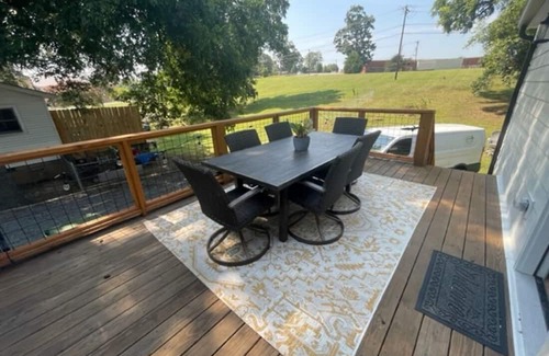 Fort Mill Maison | COZY Downtown FORT MILL.1/2 block to MAIN STREET Restaurants* (3 bd, 2 ba)
