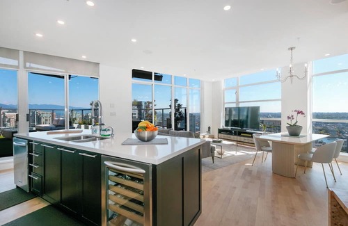 Downtown Vancouver Copropriété | D18 - Amazing 2 Bed Prestigious Residence!