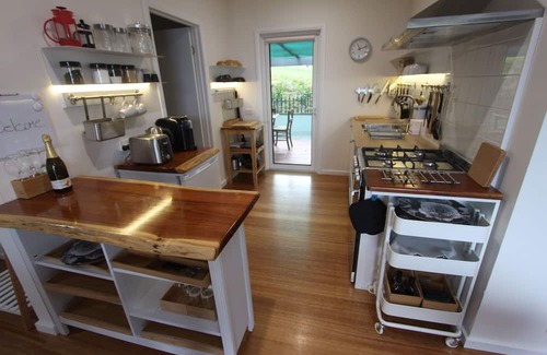 Woodbridge Appartement | Delightful aspect at Birchs Bay with view to Bruny Island.
