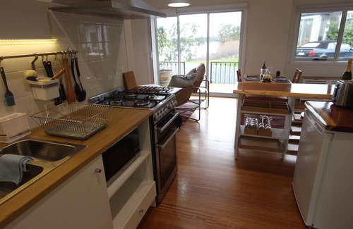 Woodbridge Appartement | Delightful aspect at Birchs Bay with view to Bruny Island.