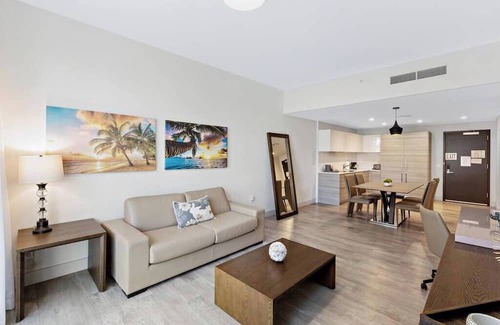 Hollywood Copropriété | Amazing condo in Hollywood Beach with beach access
