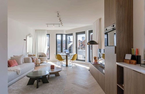 Ghent City Centre Appartement | The Sassy Summit - Chic Comfort, Views & Good Vibe
