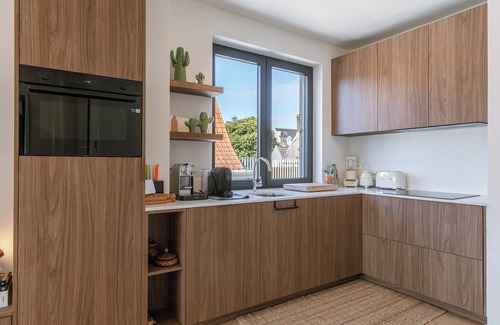 Ghent City Centre Appartement | The Sassy Summit - Chic Comfort, Views & Good Vibe