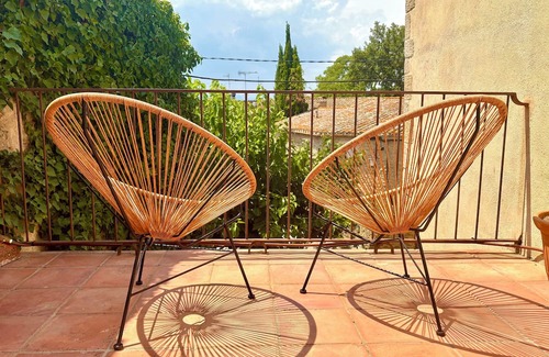 Ullastret Appartement | HOTEL EL FORT DúLLASTRET. Apartment 3: Two bedrooms with terrace.