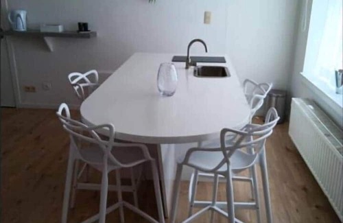 Jumet Appartement | The Luxury White Suite