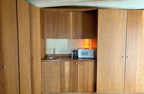 Ullastret Appartement | EL FORT DúLLASTRET, Apartment 1: Studio with King Size Bed