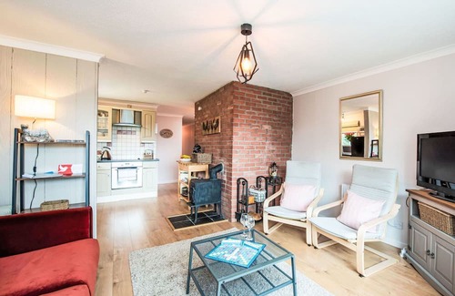 East Lewiston Maison | Beautiful private villa for 8 people with TV, patio and panoramic view