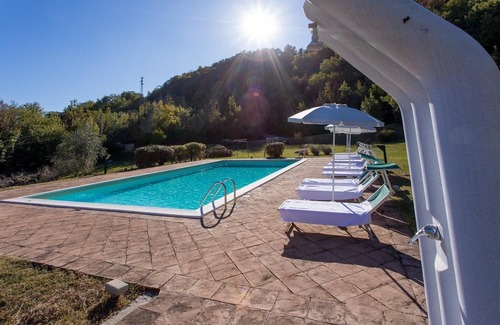 Assisi Appartement | Apartment in a farmhouse with swimming pool