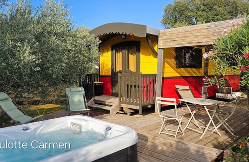 Baron Chalet De Ski | CARMEN caravan with SPA